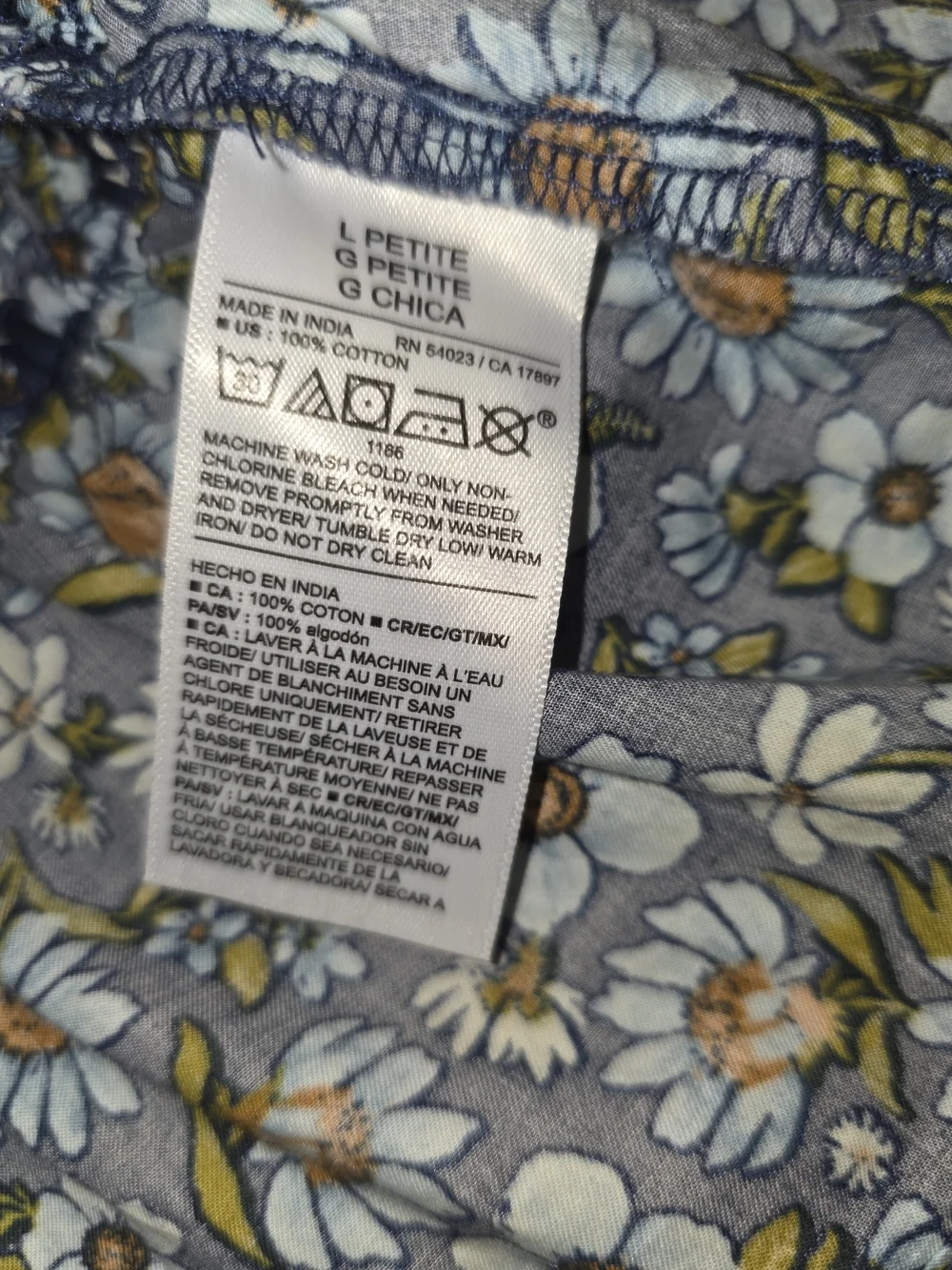 Old Navy Navy Floral V-Neck Smocked Peplum Blouse
